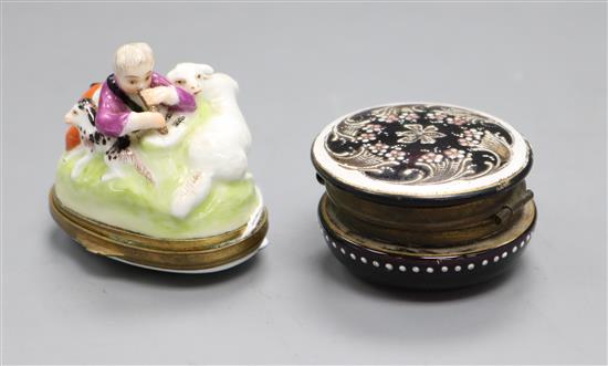 A French porcelain shepherd snuff box c.1900 and a glass box